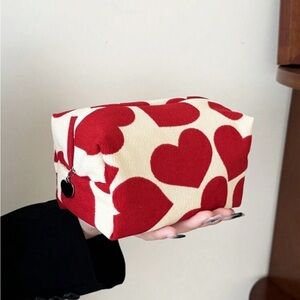 Red Heart Pattern Women's Cosmetic Pouch